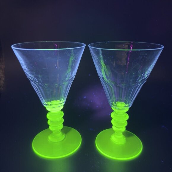 Seneca Theodule Green and Clear Top Uranium Stem Optic Cut Top Goblet Cups Set 2 - Picture 9 of 16